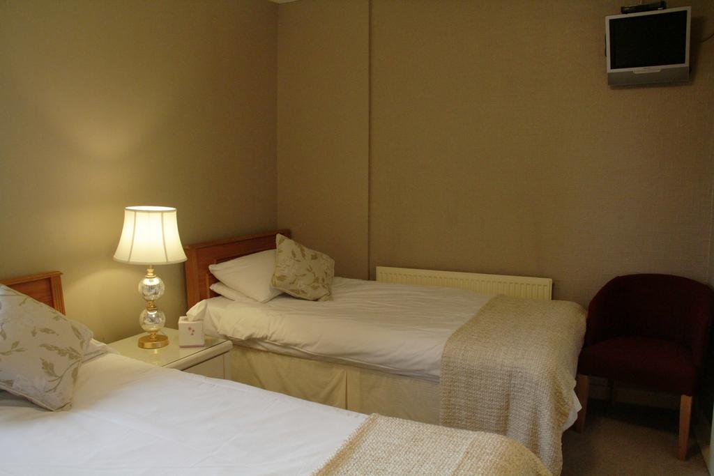 The Kings Head Hotel أبرجافني المظهر الخارجي الصورة